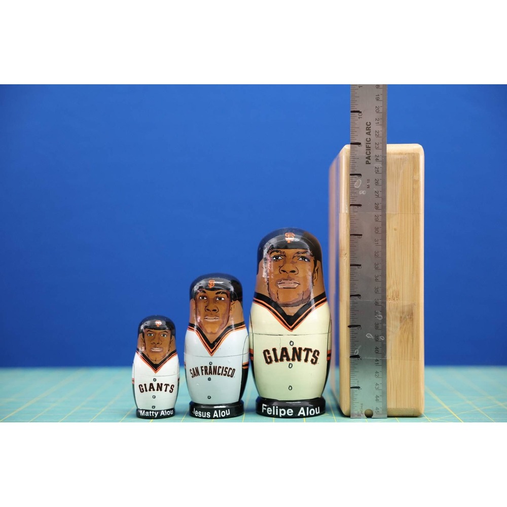 2002 SF Giants Alou Brothers Nesting Dolls 461/2500 Felipe Matty Jesus BD&A